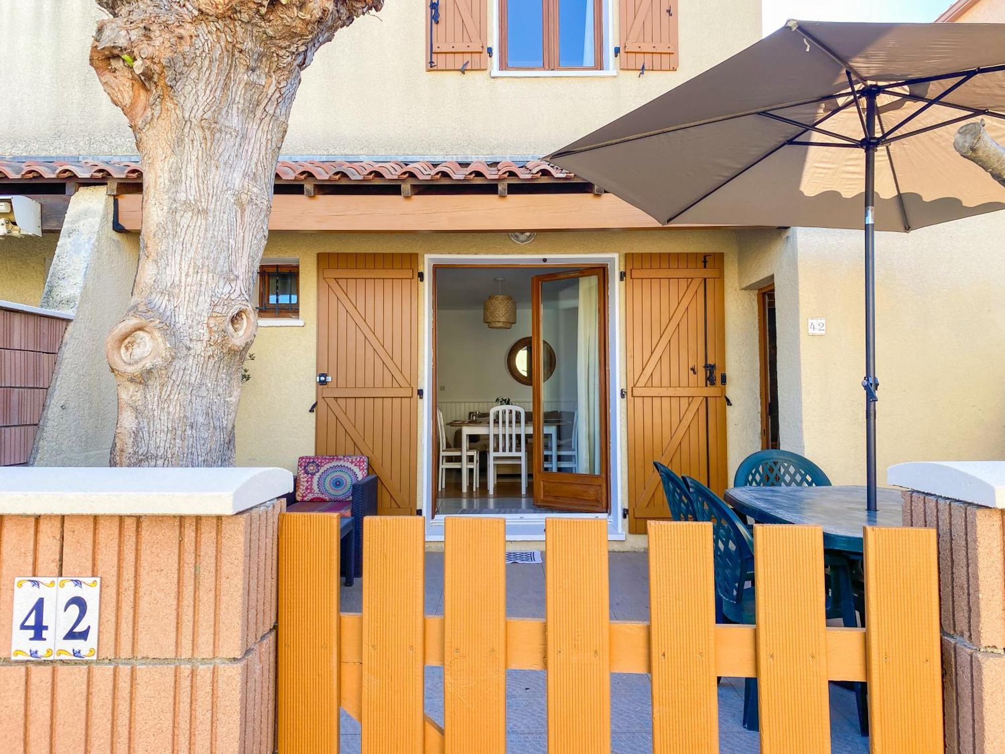 Dydy Haven - Maison De Vacances A Vias Plage, Piscine, Mer Et Climatisation Экстерьер фото